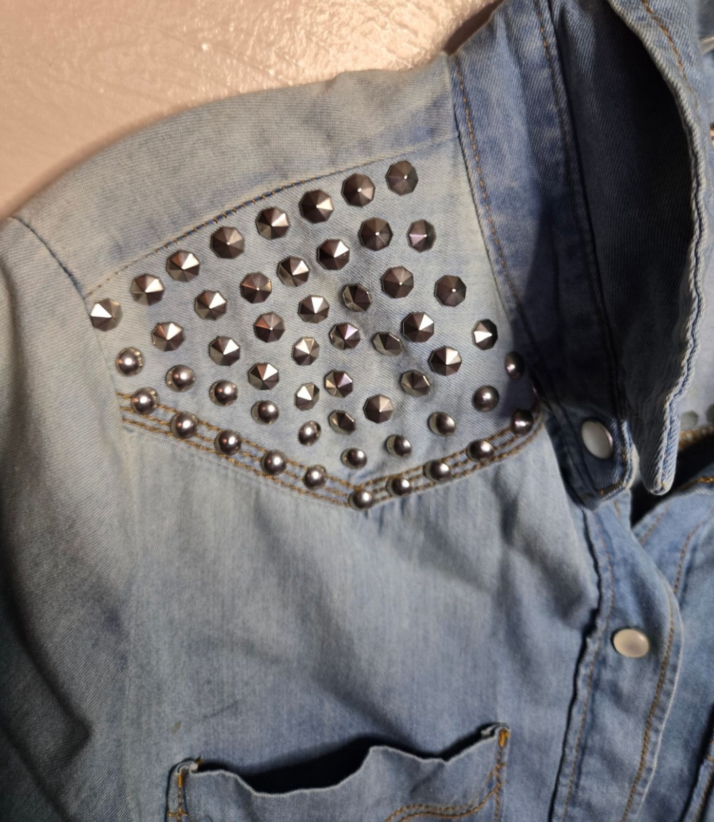 Mudd Chambray Studded Button Down Size Medium 90'… - image 3