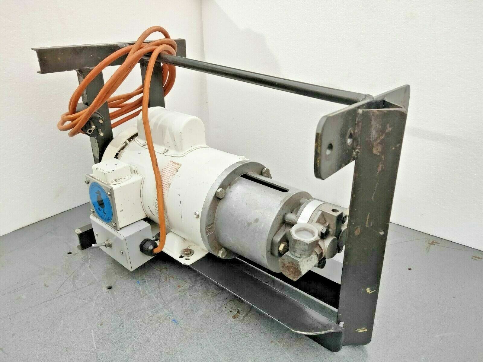 PARKER D14AA2A Hydraulic pump with LEESON 113300.00 Electric motor 1.5