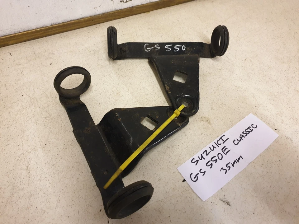 SUZUKI GS550E 1977 A 1980 SOPORTES DE MONTAJE DE FAROS CON HORQUILLA GOMAS 35 mm juego 1 Foto 3 de 4