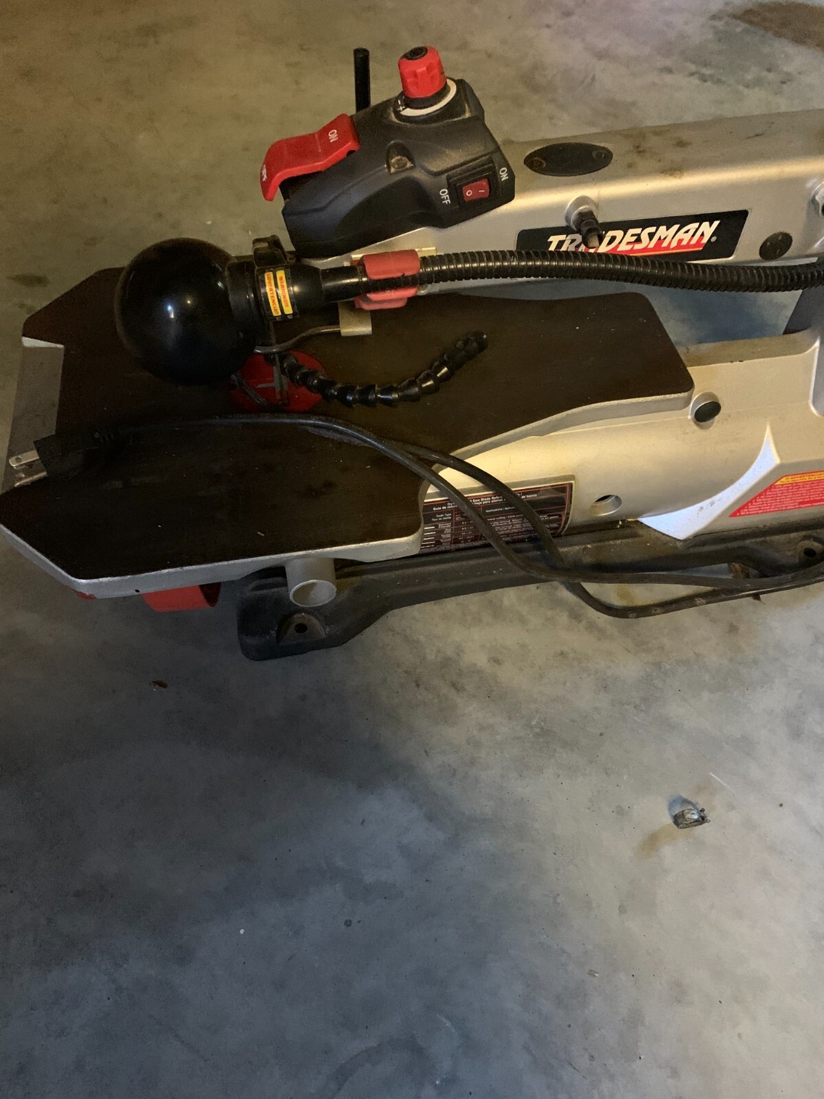 16" Variable Speed Scroll Saw Tradesman Model VS4000W Pre Owned LOCAL