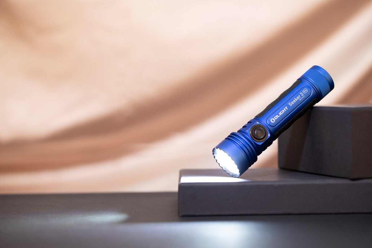 Olight Seeker 3 Pro Blue Rechargeable Floodlight Flashlight