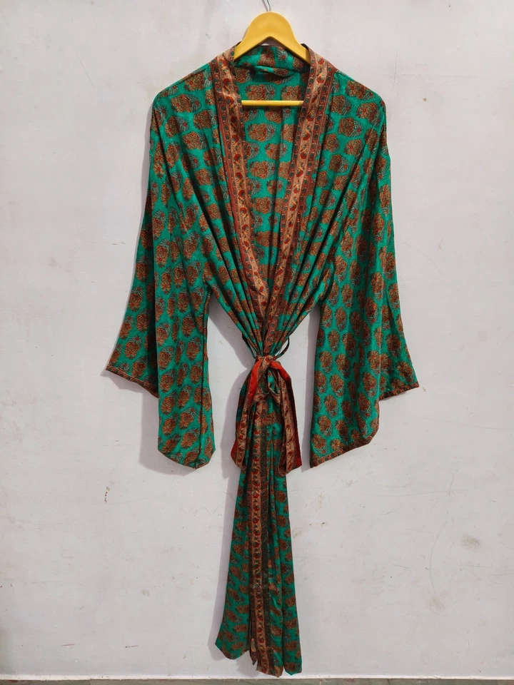 Bata de seda color verde manga campana larga tela sari kimono, L-311 Foto 2 de 4