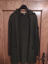 Divided Strickjacke Damen Kapuze Taschen Khaki Gr Xs.       2425
