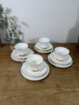 Royal Albert Val D'or Tee Trios Tassen Untertassen und Beilagenteller 4er Set