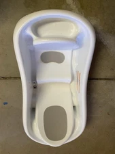 baby bath tub newborn