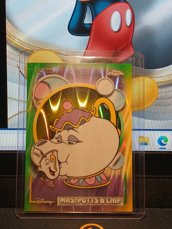 2026 topps chrome disney #38 Mrs. Potts & Chip. Green Wave Refractor #/225