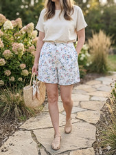 VTG 1990s Garden Floral High Rise Pleated Shorts Light Academia Summer Cotton S