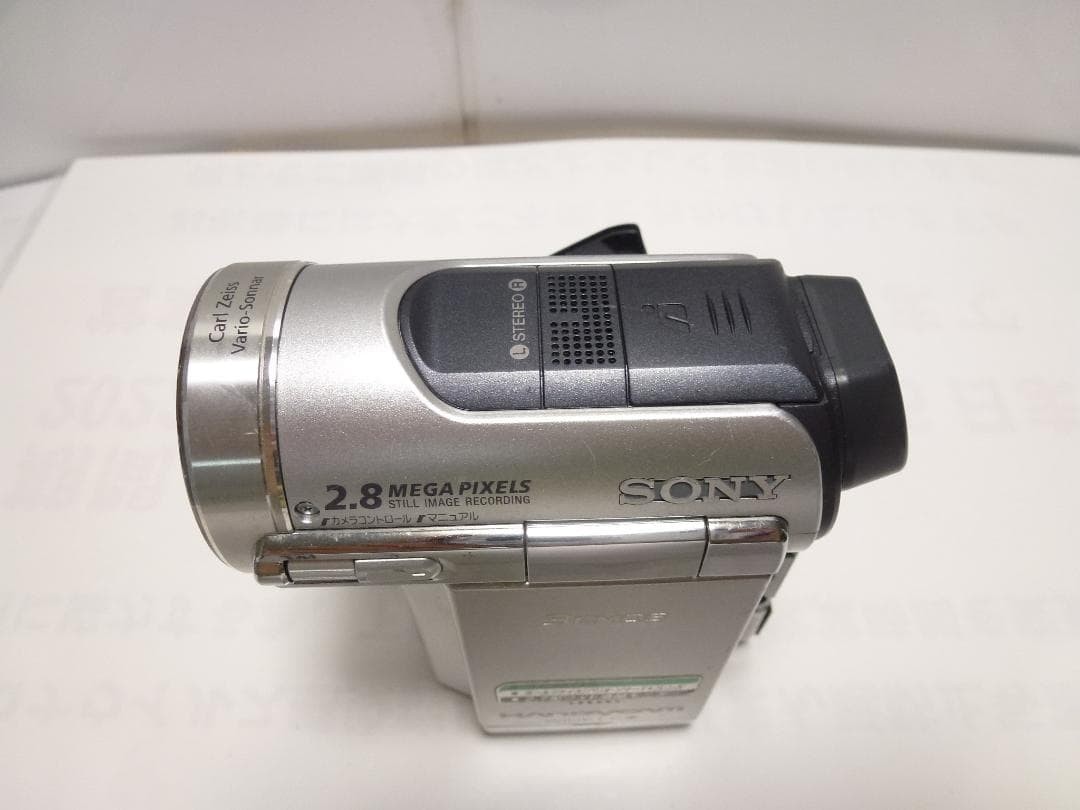 Sony DCR-PC1000 MiniDV Video Camera Handycam Camcorder 2.8MP