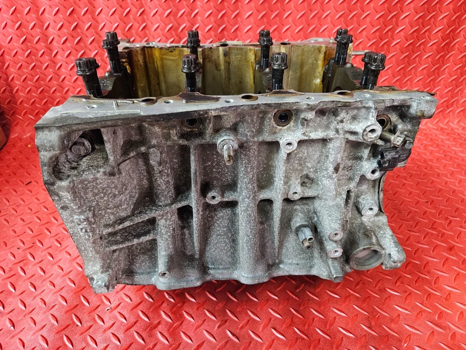 Toyota y Lexus 2005-2018 3,5 L V6 2GRFE bloque de motor desnudo con tapas principales bonito Foto 3 de 4