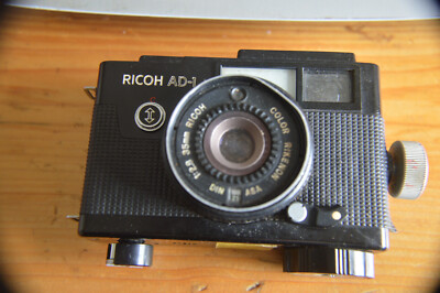 Ricoh AD-1 Kleinbildkamera 35mm 2,8 mit Datum