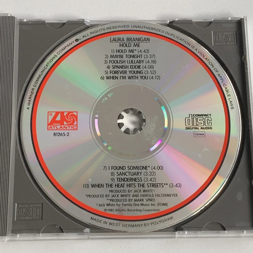 CD Laura Branigan - Hold Me - 1985 - First German press - sehr guter Zustand - Bild 2 von 4