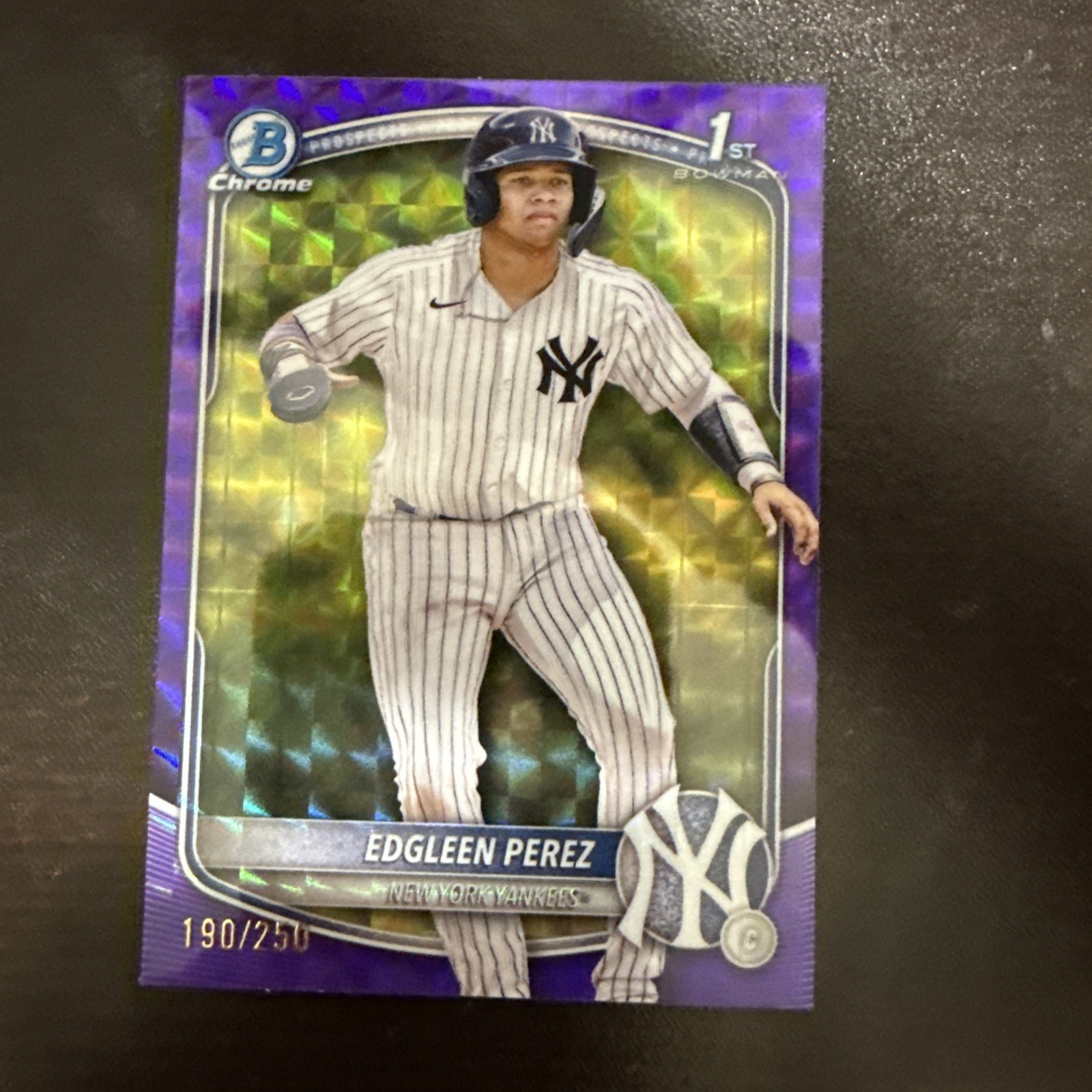 EDGLEEN PEREZ 2025 BOWMAN CHROME 1ST PURPLE GEOMETRIC YANKEES /250 Q4520