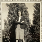 1940 Found Photo Cute Sassy Woman Concrete Frog Garden Statue VTG Funny Snapshot — photo 3