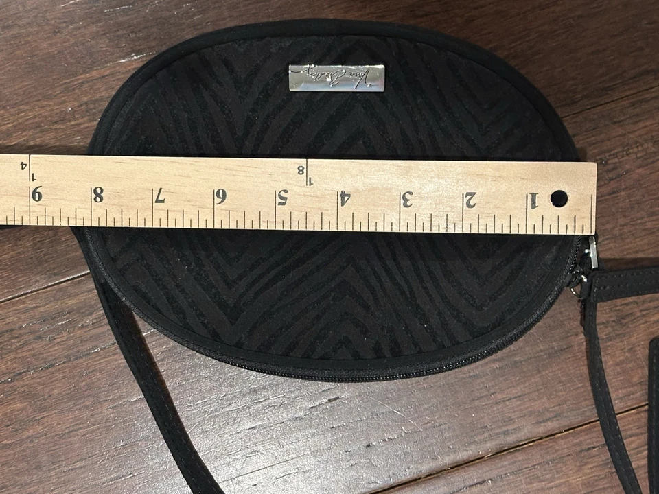 Bolsa tiracolo Vera Bradley Zebra Flock veludo preto zebra jacarandá - Imagem 4 de 4