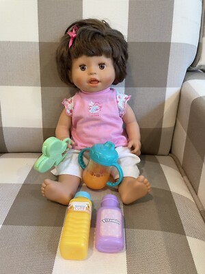 Mommy Bebita Little Mommy Enferma Fisher Price Little Mommy Baby Ah Choo  English/Spanish Sick Baby