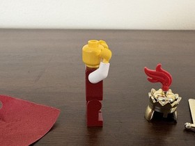 LEGO&reg; Lion King with Plume Minifigure Castle Kingdoms 7946 cas441