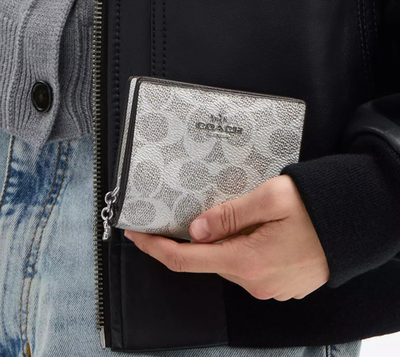Coach Women' Grey/Silver Signature Canvas Snap Small Wallet (CCL96