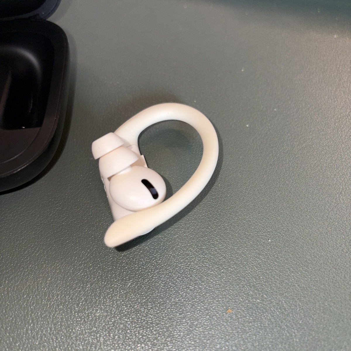 Beats by Dr. Dre - Powerbeats Pro Totally Wireless Earphones A2047