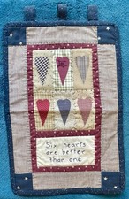 LOVELY VINTAGE HANDCRAFTED SMALL 6 HEARTS WALL QUILT COUNTRY STYLE FAMILY OF 6