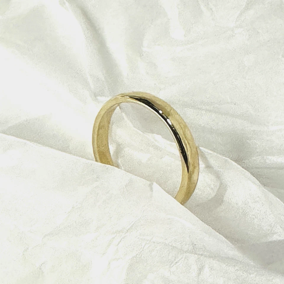 14K Yellow Gold 3mm Plain Wedding Band Ring Size 5.25 Weighs 2.4 Grams - Image 3 of 4