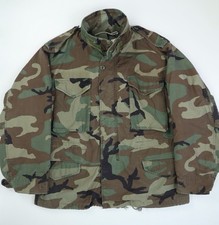 Vintage US Army M65 Field Jacket Mens Medium Short 1982 Woodland Camo Alpha Ind.