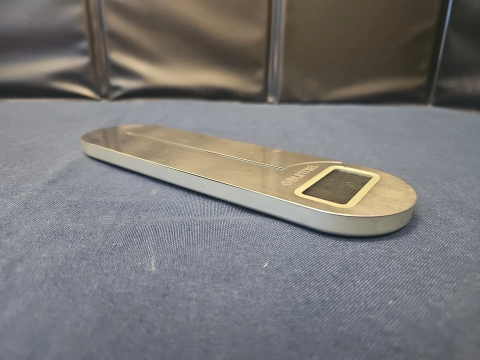 Gourmia GKS9160 Stainless Steel Folding Scale - Image 2 of 4