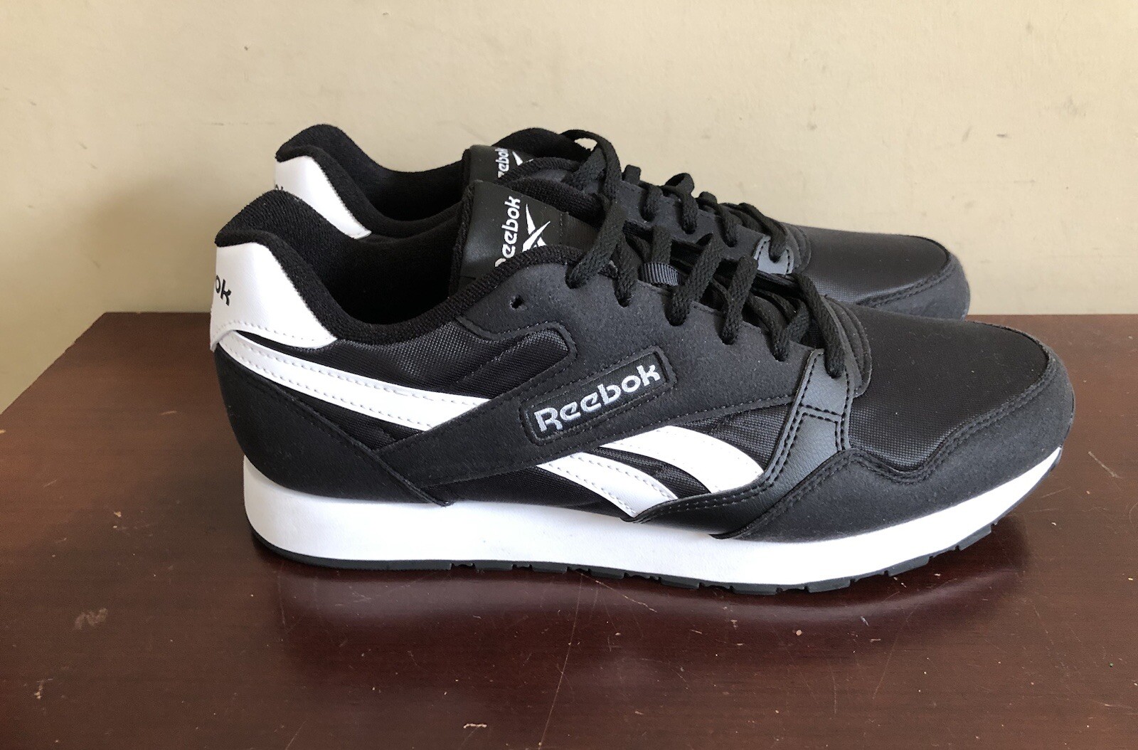 Reebok Men's Ultraflash Lace-Up Running Sneaker Size 10.5