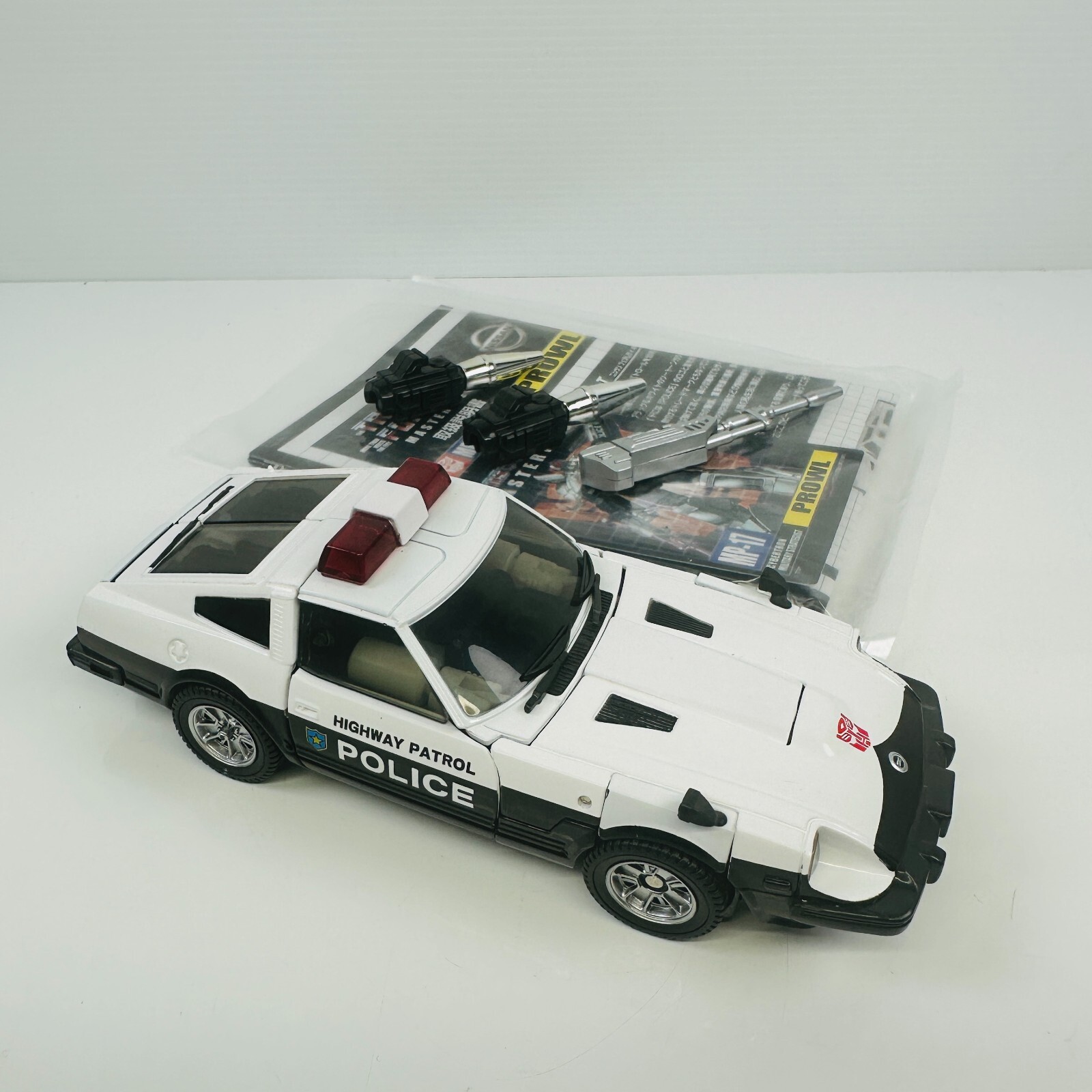 COMPLETE Transformers Masterpiece MP-17 PROWL action figure 4th party KO