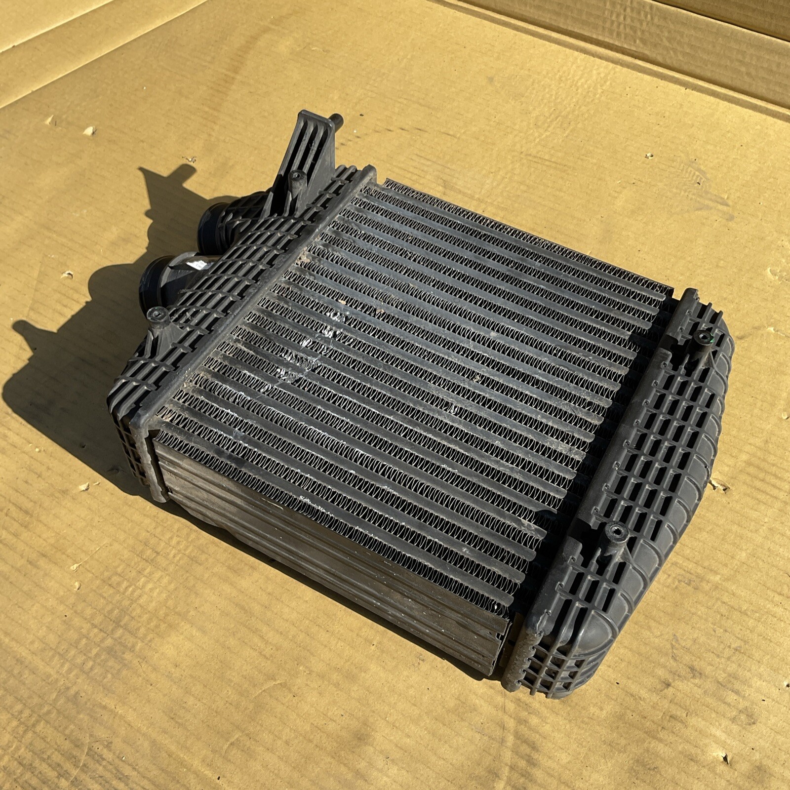 14-20 MASERATI GHIBLI/Quattroporte FRONT RIGHT RADIATOR INTERCOOLER OEM670009833