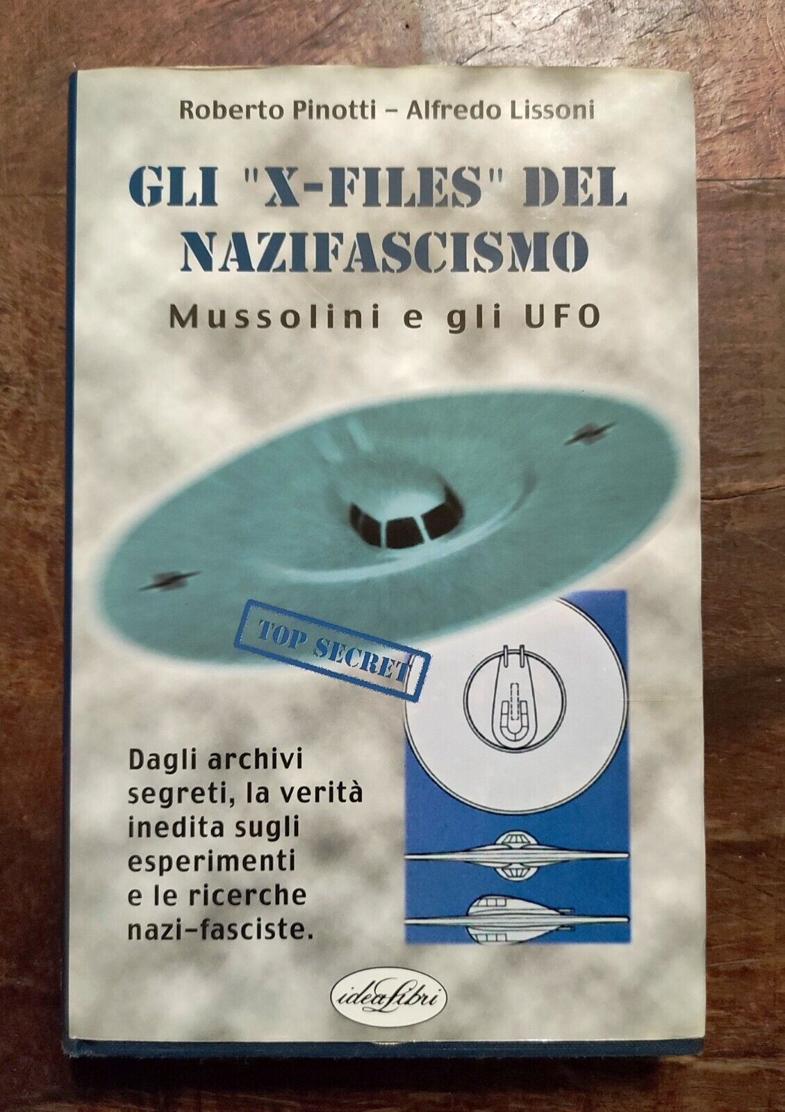 Foto 1 di 9