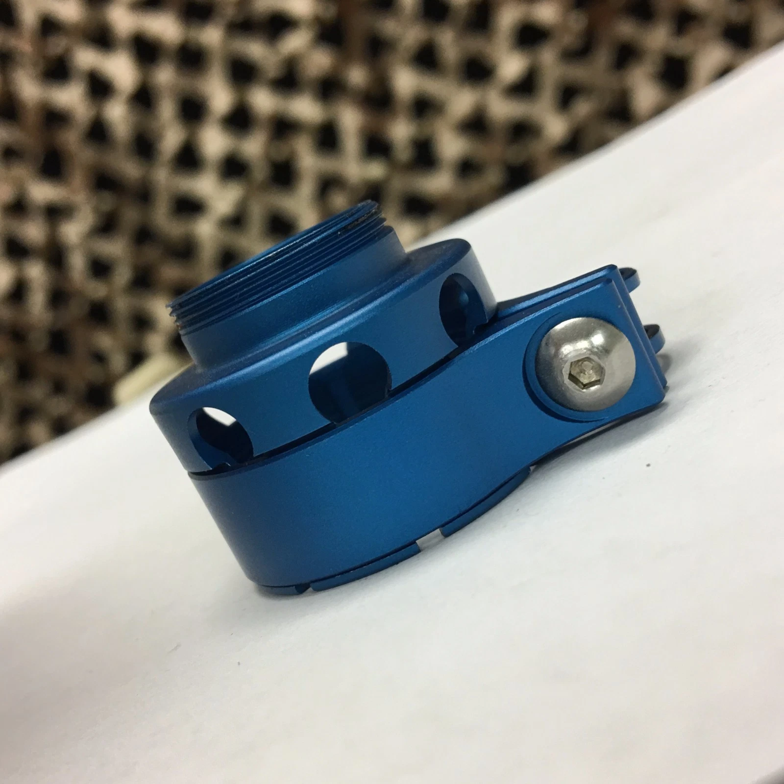 Custom Products Spyder Clamping Feed Neck