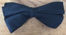 Vintage Ormond Black Satin Solid Clip On Mens Formal Tuxedo Bowtie Bow Tie 5.5"