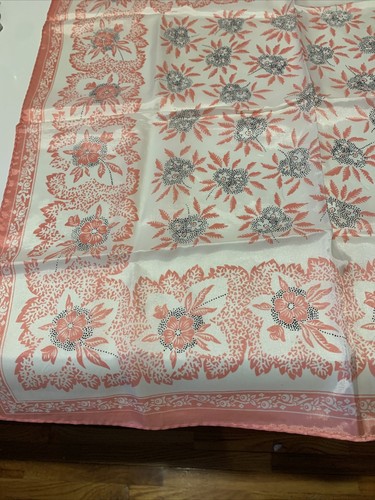 VINTAGE UNBRANDED FLORAL PINK ACETATE SCARF MADE IN JAPAN 21" SQUARE ROLLED HEM - Picture 7 of 11