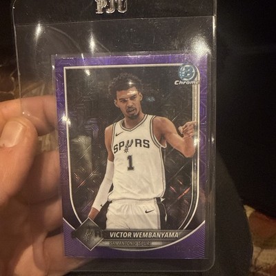 Topps Bowman Chrome 2025 Victor Wembanyama Fuchsia Mojo Refractor /250 Spurs