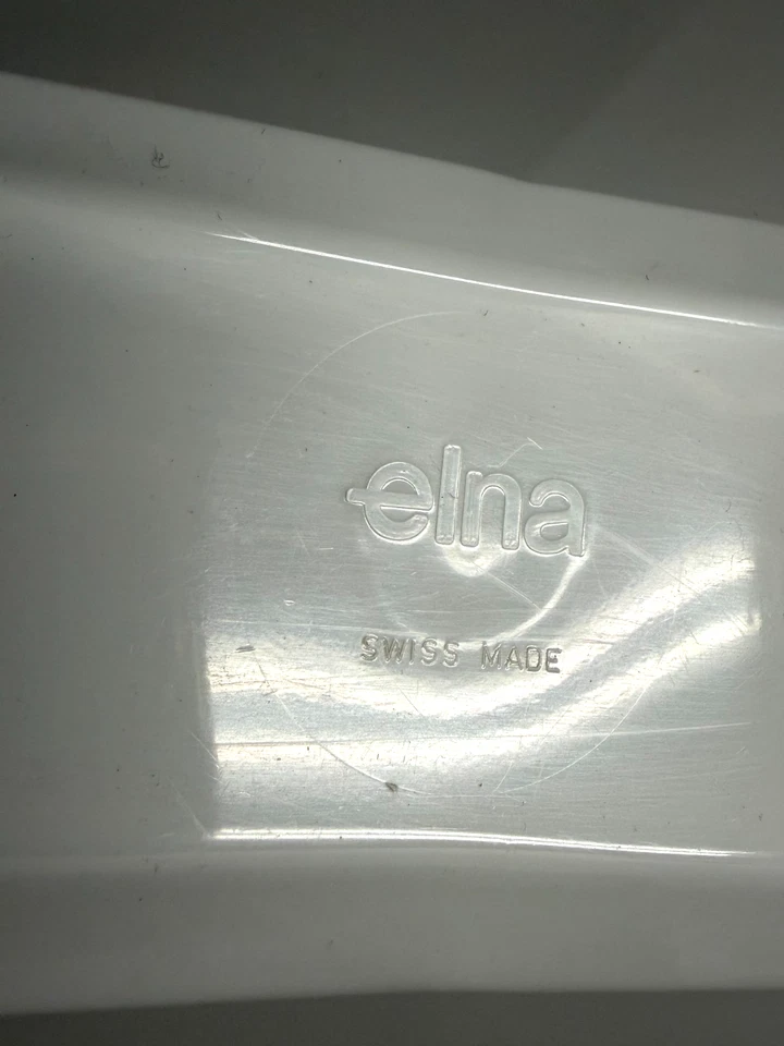 Vintage - Elna 62C Sewing machine Accessory Box with Supplies - Image 3 of 4