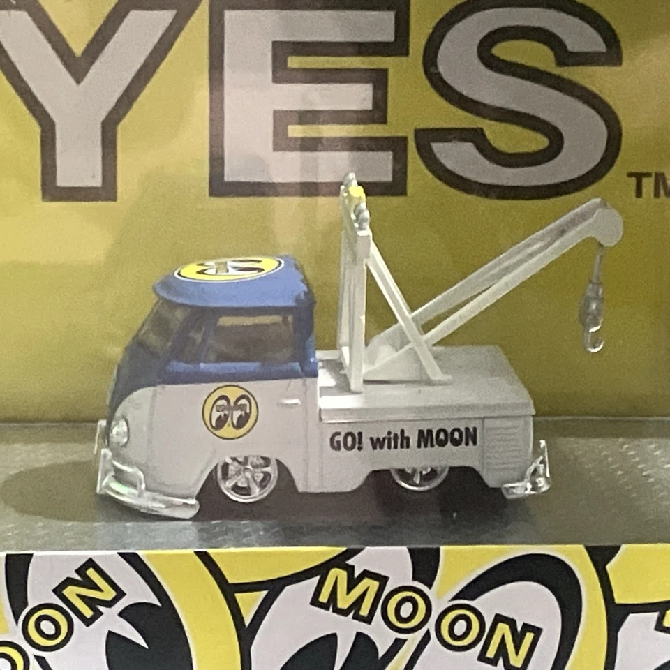 VW Single Cab Truck set - Mooneyes - M2 Hauler - Canvas Top Tow Truck - - Image 4 of 4
