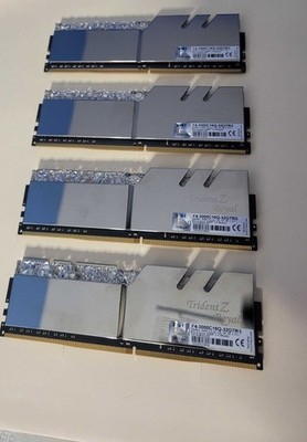 G. SKILL Trident Z Royal 32GB (4 x 8GB)  (DDR4-3000) Used CL 16-18-18-38 Intel