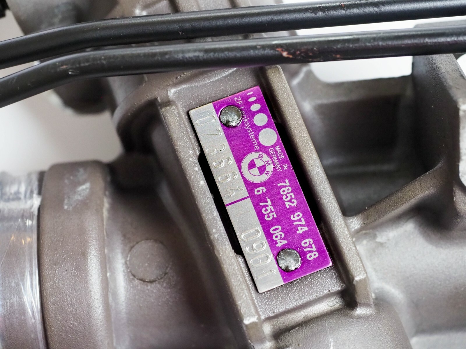 Remanufactured BMW E46 power steering rack PURPLE TAG LHD / suit E30