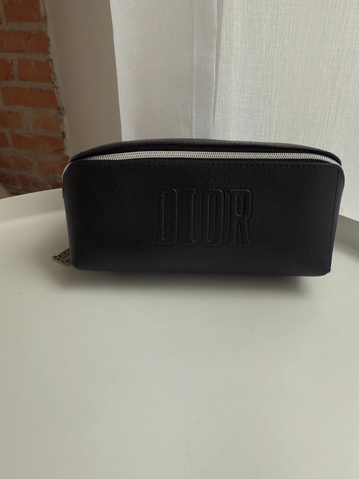 Superbe trousse rectangulaire noire et argent Dior Neuve