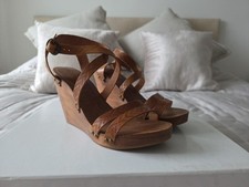 Pull & Bear, Women's Size 39, Light Brown, Leather Wedge Heels with Wooden Heel