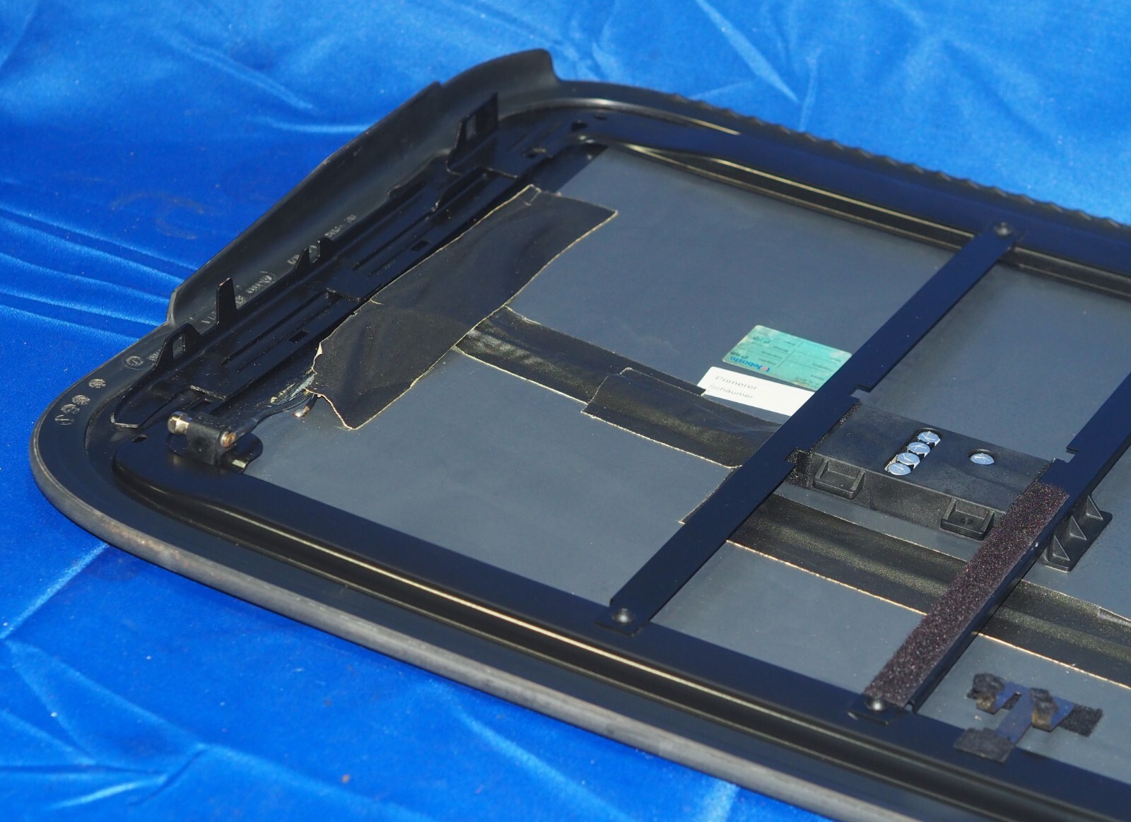 2006-2012 Bentley Flying Spur Solar Sunroof Front Sliding Glass Panel OEM Good