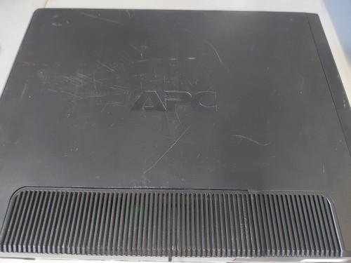 Fuente de alimentación ininterrumpida de escritorio APC Back-UPS Pro 1500 (BR1500GI) USADA - Imagen 4 de 4