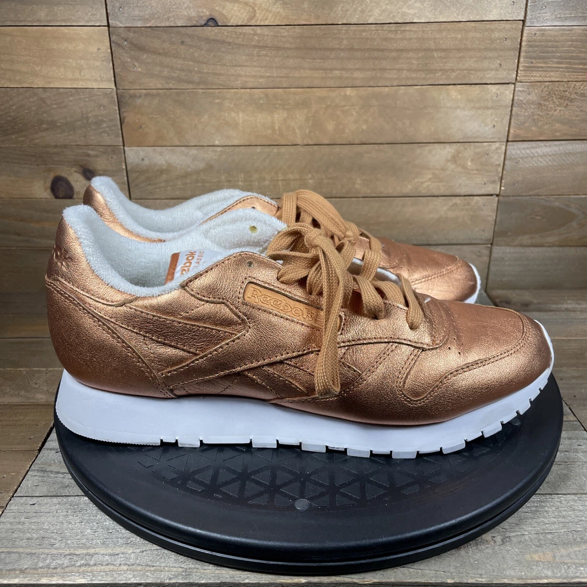 Aanhoudend Trouwens Situatie Reebok x FACE Stockholm Classic Shoes Leather Spirit Women&#039;s Size 8.5  Gold | eBay