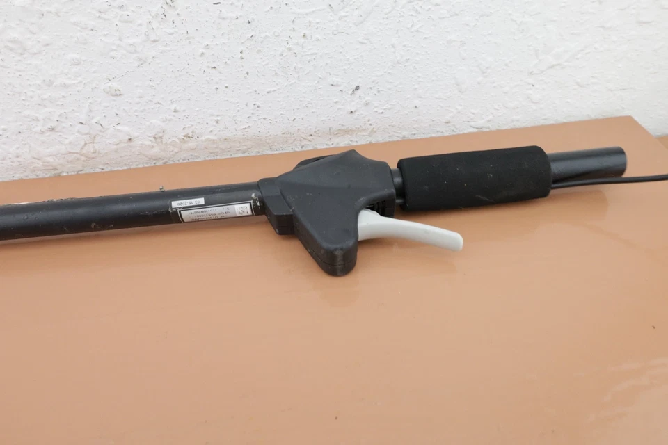 Homelite UT26PH String Trimmer OEM Trigger Handle / Driveshaft - Image 2 of 4