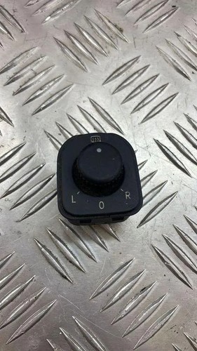 VW PASSAT B6 3C2 Spiegeleinstellschalter 1K0959565H 2.00 Diesel 103kw 31823202