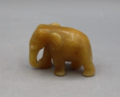 Wunderschöner Elefant aus GELBER JASPIS  Edelstein Elephant  b3