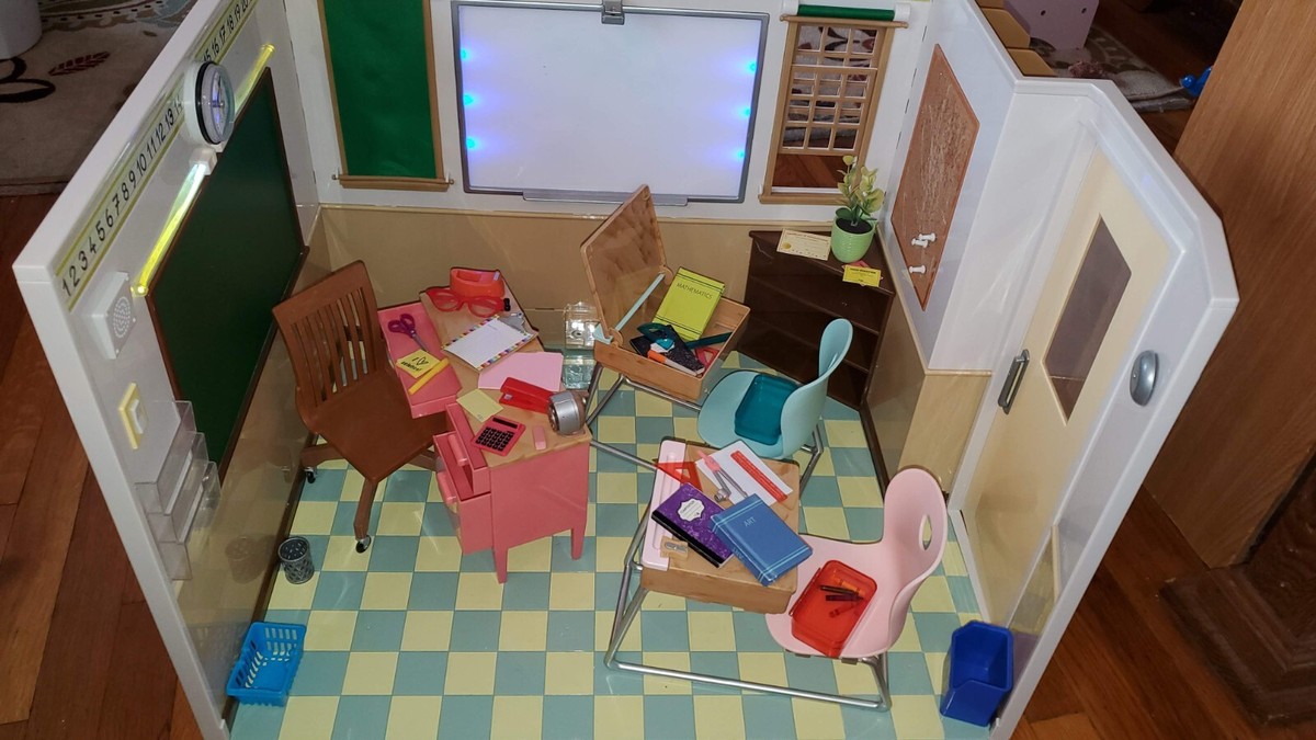 Our Generation Awesome Academy School Room Set for 18 inch Dolls