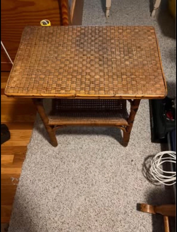 Mesa auxiliar cargador bambú JF Kennedy de colección Carolina Rocker P&P Chair Co " Foto 3 de 3