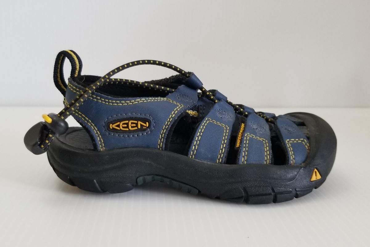 KEEN Newport Navy Blue/Yellow Waterproof Sport Sandals Kids  display picture 1