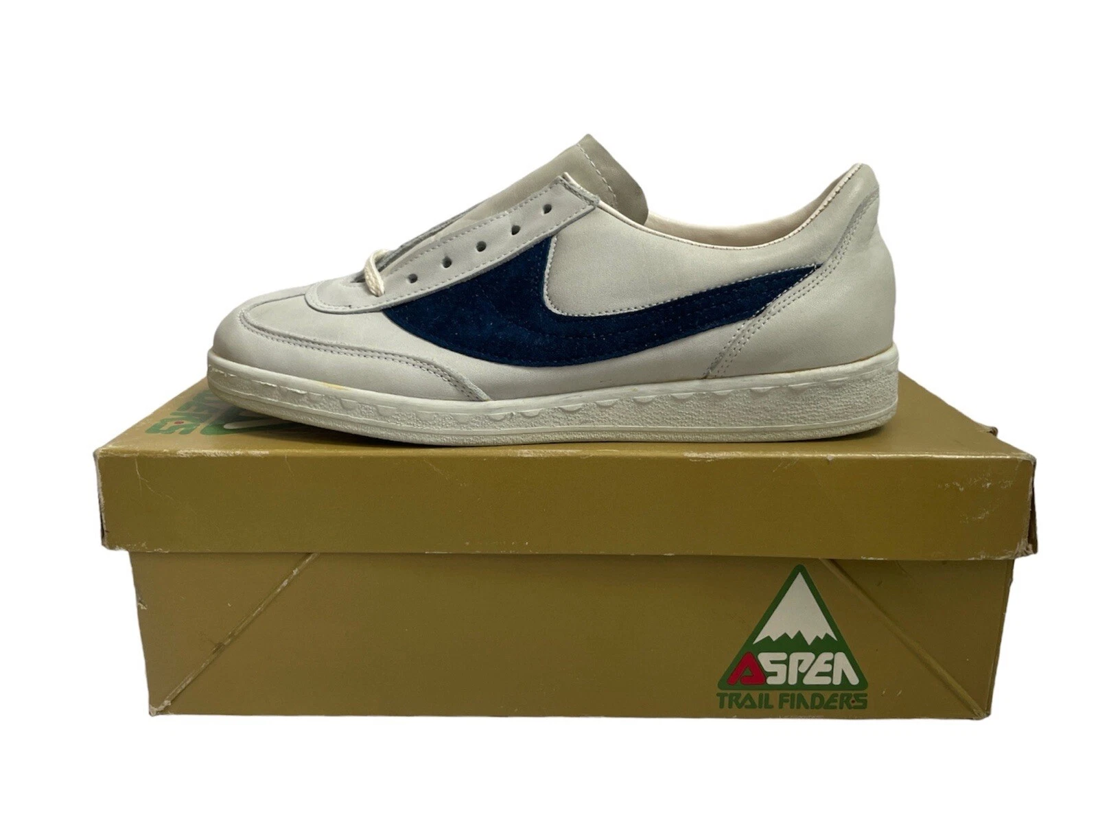 vintage aspen low top trail finders sneakers shoes mens size 8 deadstock NIB 80s